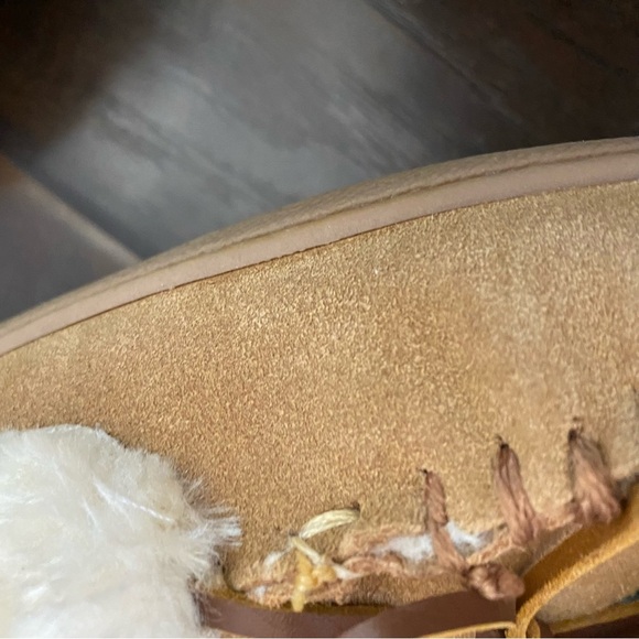 Minnetonka Women's Tabby Folded Trapper Brown Furry Lining Slipper Size 7 - Picture 3 of 8